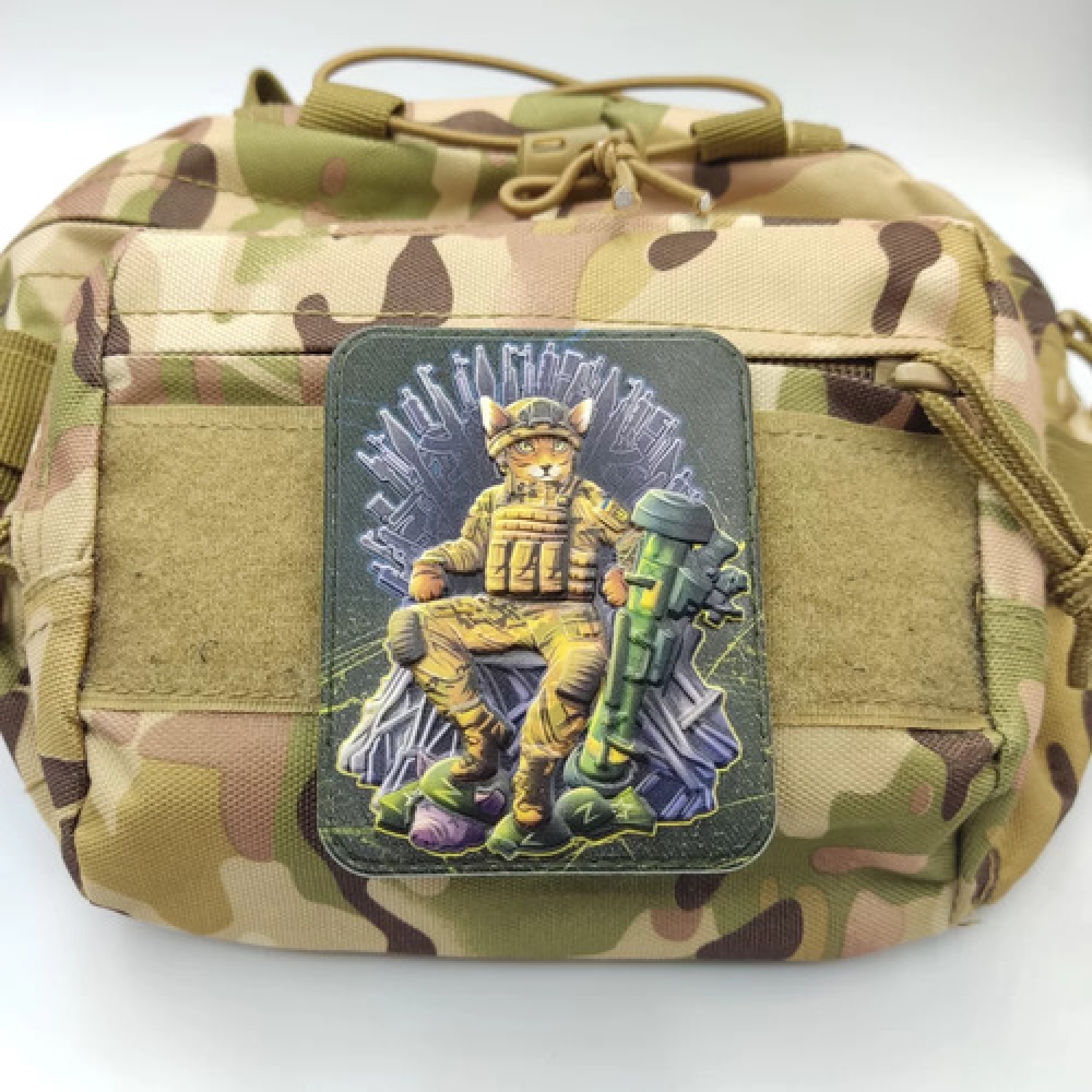 Шеврон Кот на Железном Троне Игра Престолов