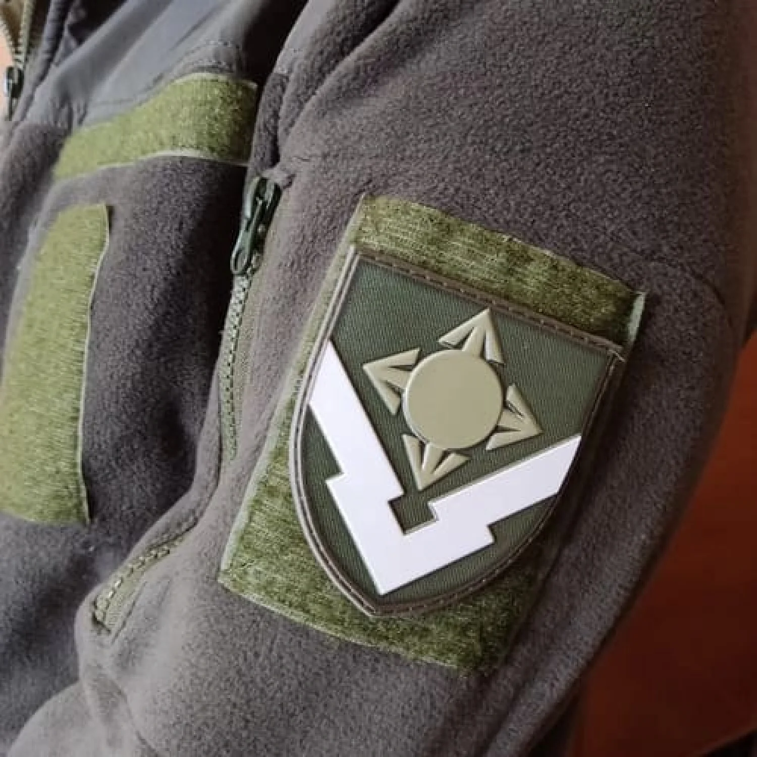 Шеврон в/ч 1796 4 стрілки об'ємний олива