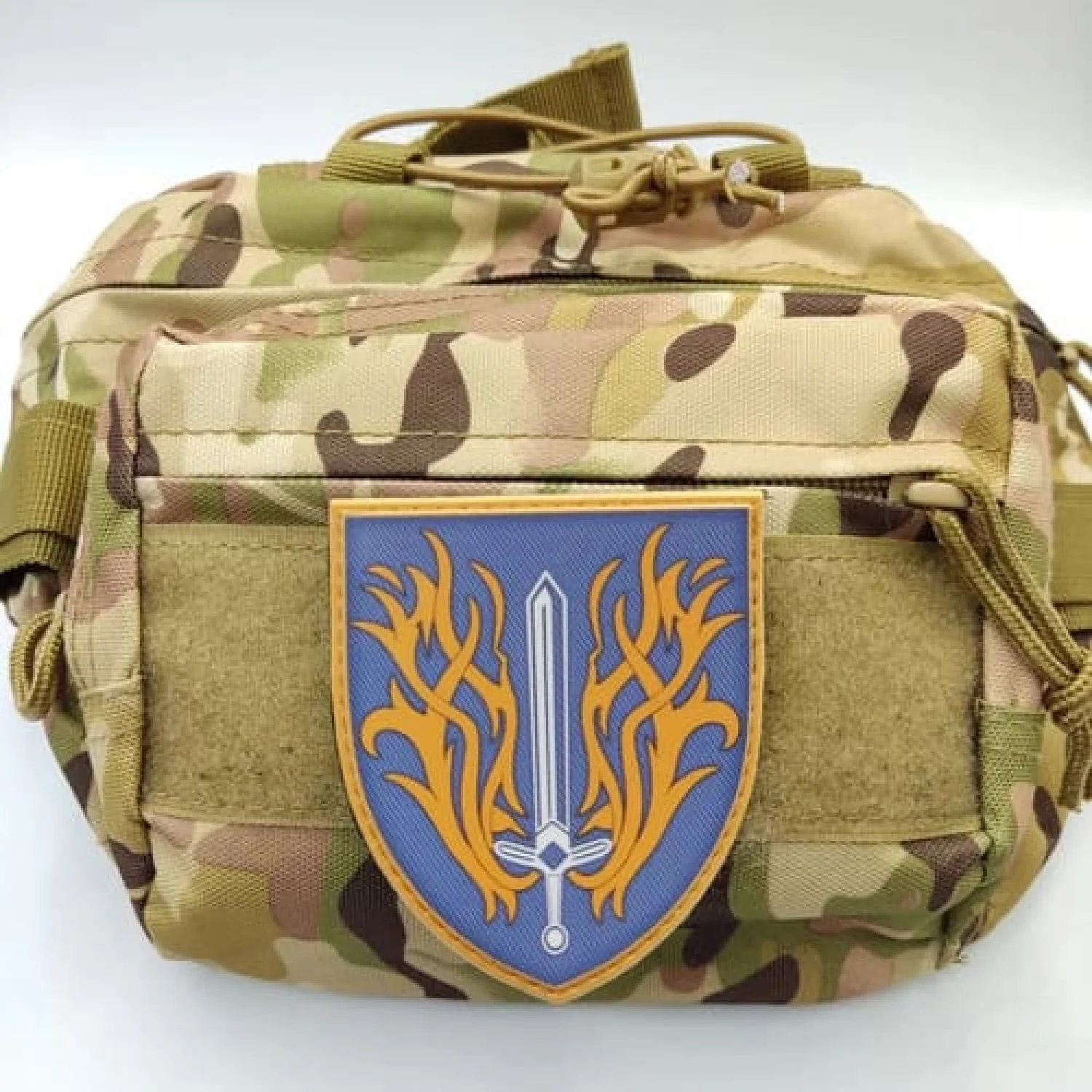 Шеврон Вогнем і мечем жовто-блакитний