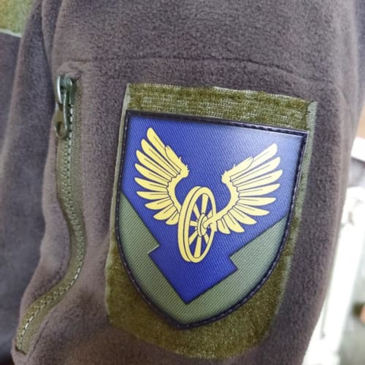 Шеврон ЗСУ 104 окрема автомобільна бригада