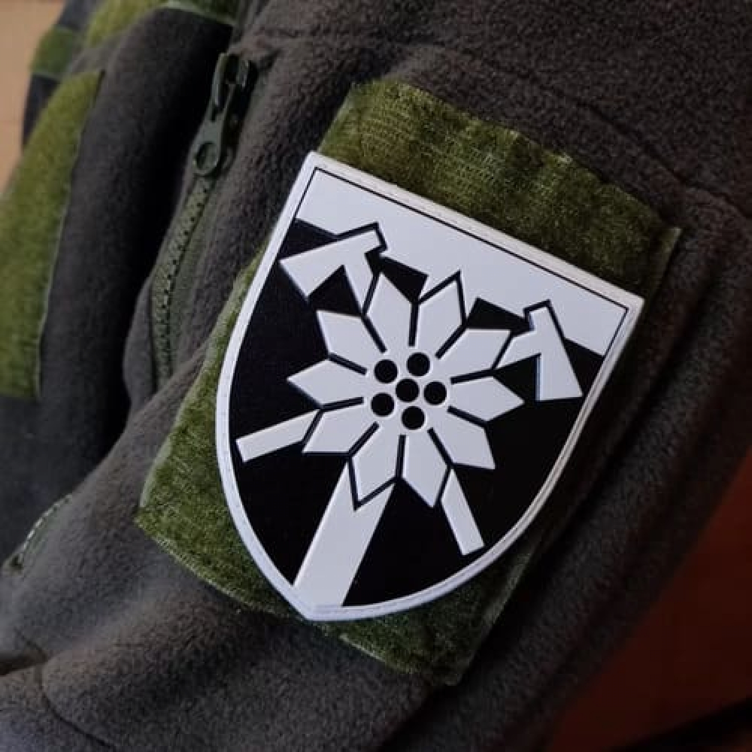 Шеврон ЗСУ 128 окрема гірсько-штурмова Закарпатська бригада ОК Захід