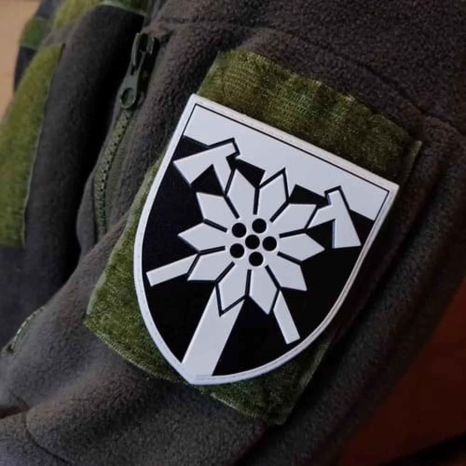 Шеврон ЗСУ 128 окрема гірсько-штурмова Закарпатська бригада ОК Захід