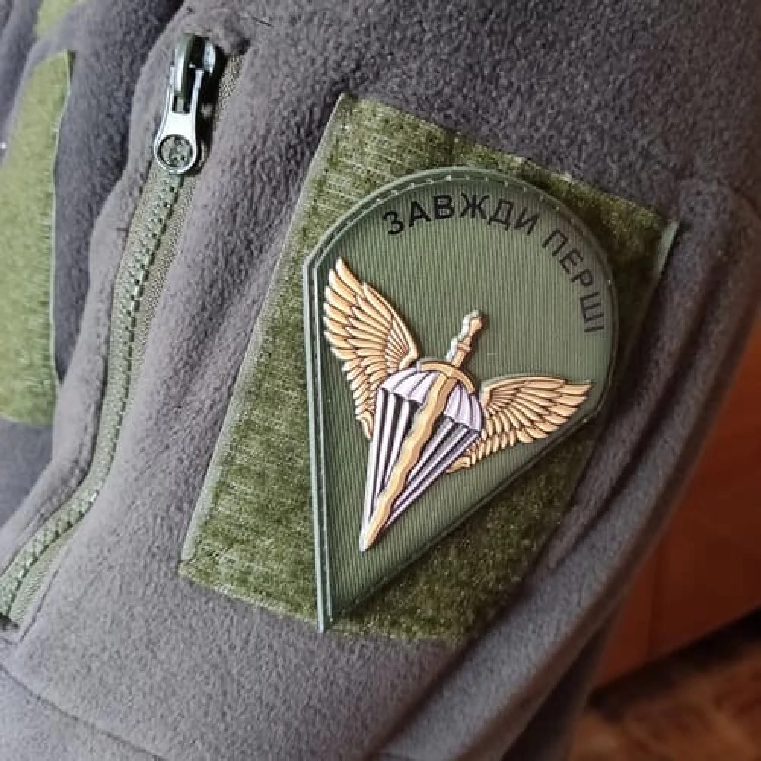 Шеврон ВСУ ДШВ Всегда первое олива