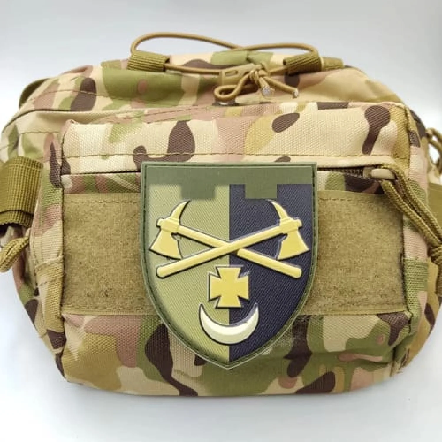 Шеврон ЗСУ ТРО А4780 2 сокири хрест і місяць олива