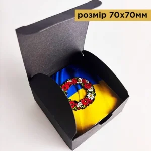 Коробка подарункова 70 х 70 х 30 мм