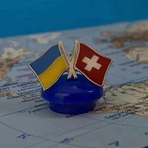 Значок прапори України / Швейцарії