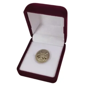 Футляр квадратный для наград, медалей, орденов, монет, значков бордово-белый бархатный