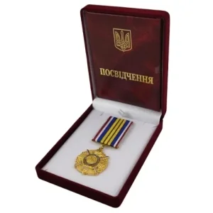 Класичний футляр для нагород орденів монет медалей значків бордовий оксамитовий 188