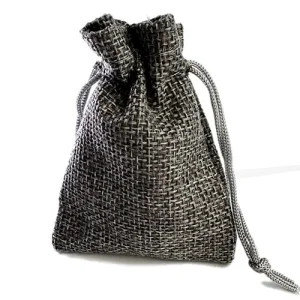 Подарочный мишочек из мешковины на затяжках