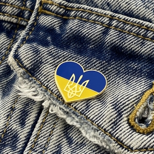 Значок Серце України з тризубом
