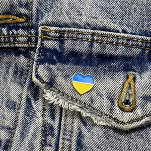 Значок патріотичний Серце України