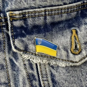 Значок Прапор України з Тризубом (г)