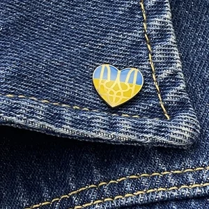 Значок Серце України з тризубом полімер