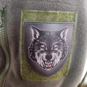 Шеврон Волк черный