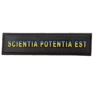 Шеврон Scientia Potentia Est