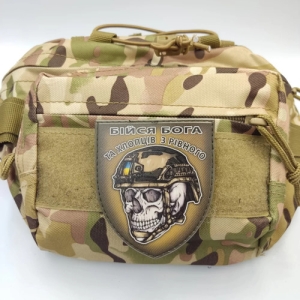 Шеврон череп в шлеме Бойся Бога и ребят из Ровно