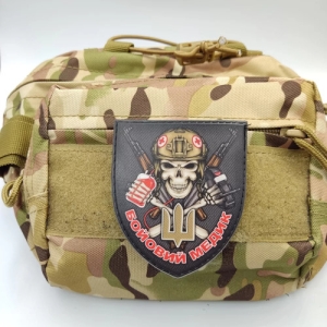 Шеврон боевой медик олива