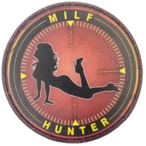 Шеврон Milf Hunter в прицілі червоний