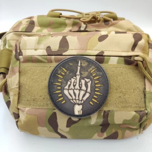 Шеврон Средний палец