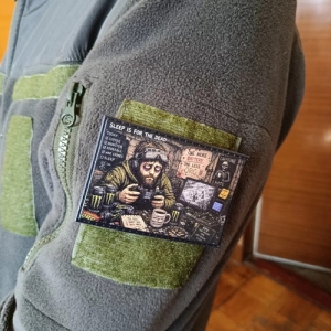 Шеврон One more battery