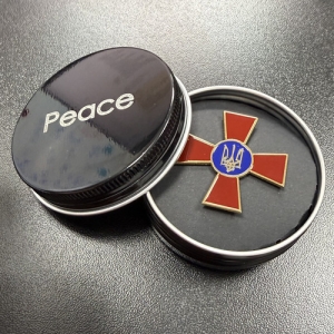 Металлический короб подарочный с гравировкой