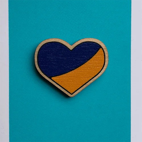 Значок Україна в серці