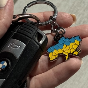 Брелок Мапа України Жовто-блакитна (нікель)