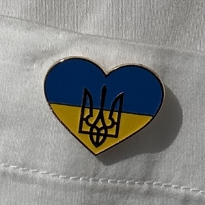 Значок Серце України з тризубом