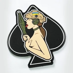 Патч/Шеврон Дівчина-піка (шатенка)