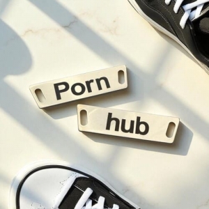Значок для взуття vShnurok Porn Hub
