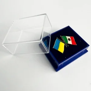 Футляр для значка з прозорою кришкою