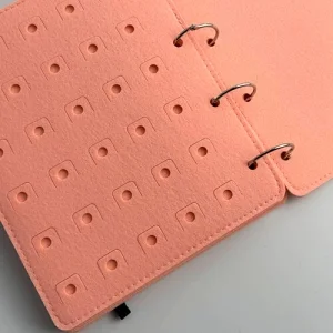 Альбом для колекціонування значків