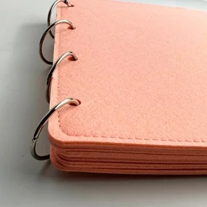 Альбом для колекціонування значків