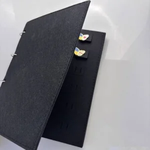 Альбом для колекціонування значків