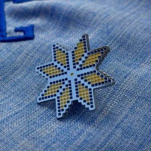 Значок Вышиванка-звезда в этно-стиле