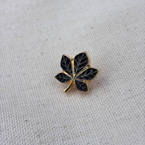 Значок Каштан чорний позолота