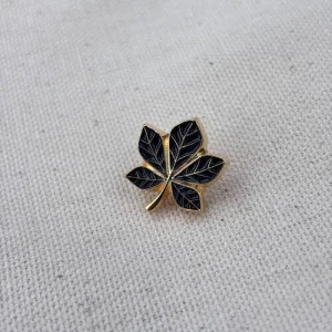 Значок Каштан черный позолота