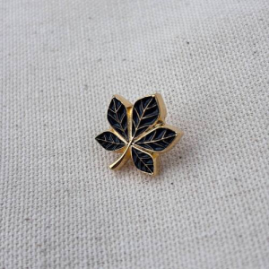 Значок Каштан чорний позолота