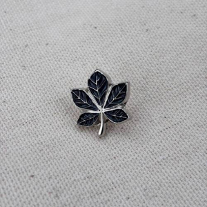 Значок Каштан чорний срібло