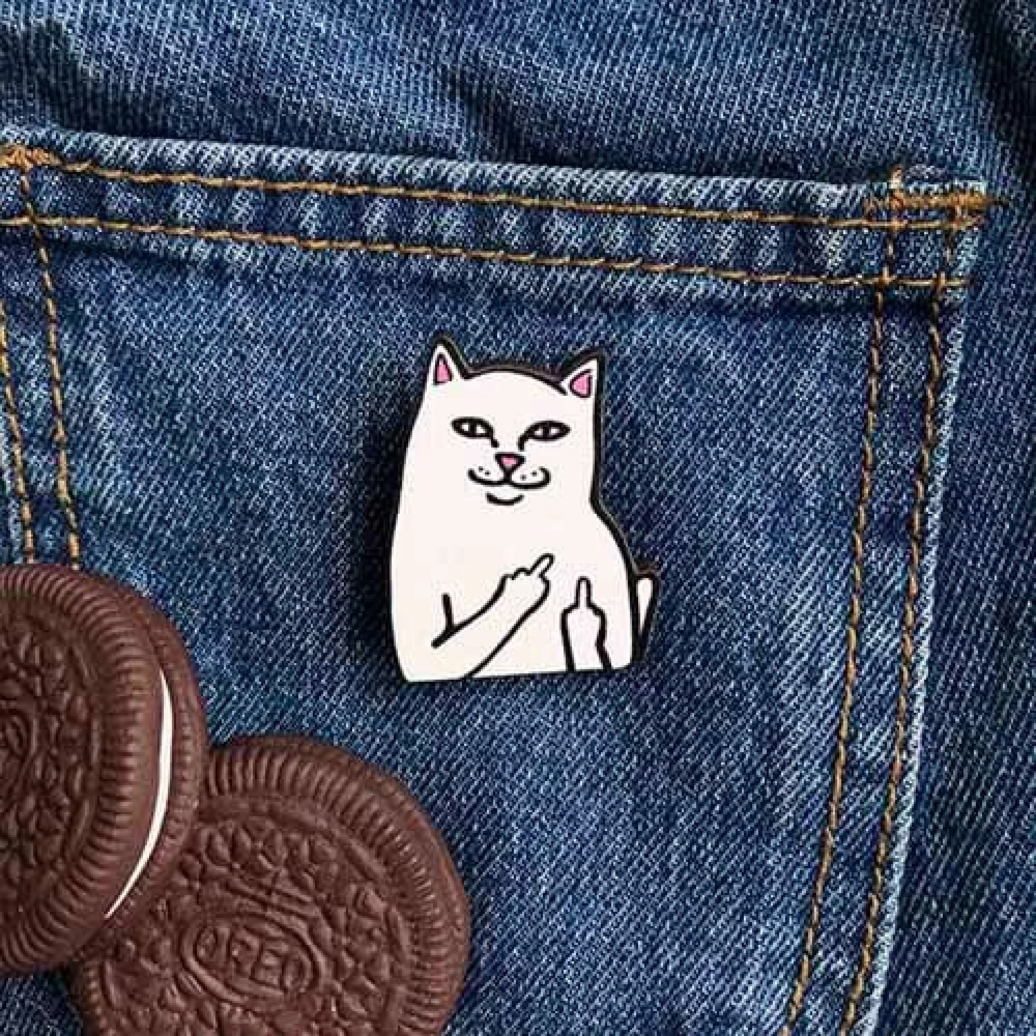 Значок Котик з факом