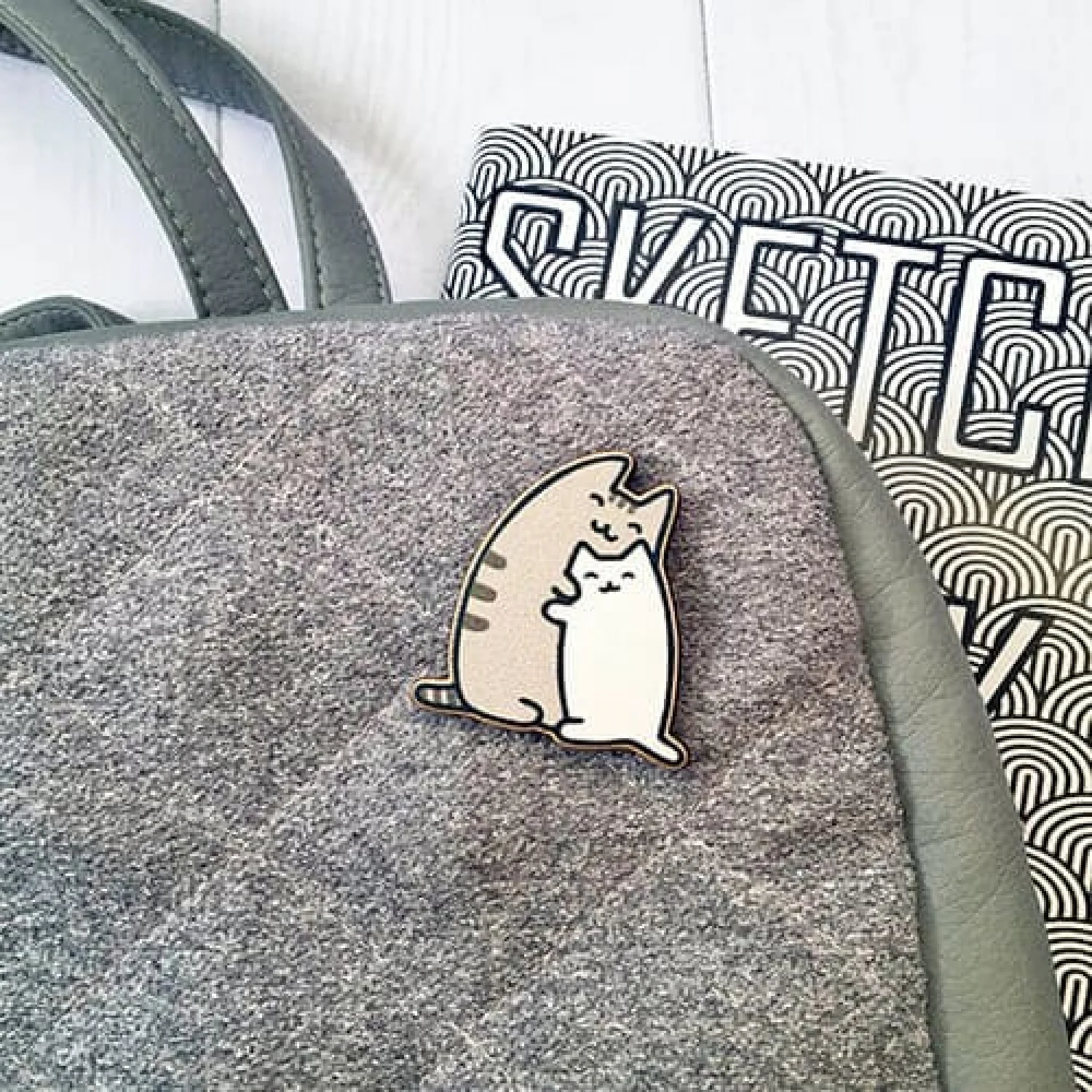 Значок Котики обіймашки