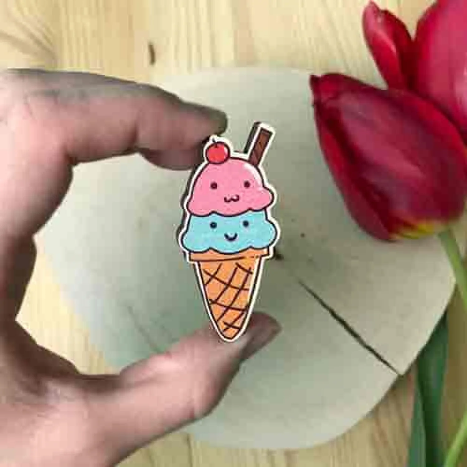 Значок Мороженко