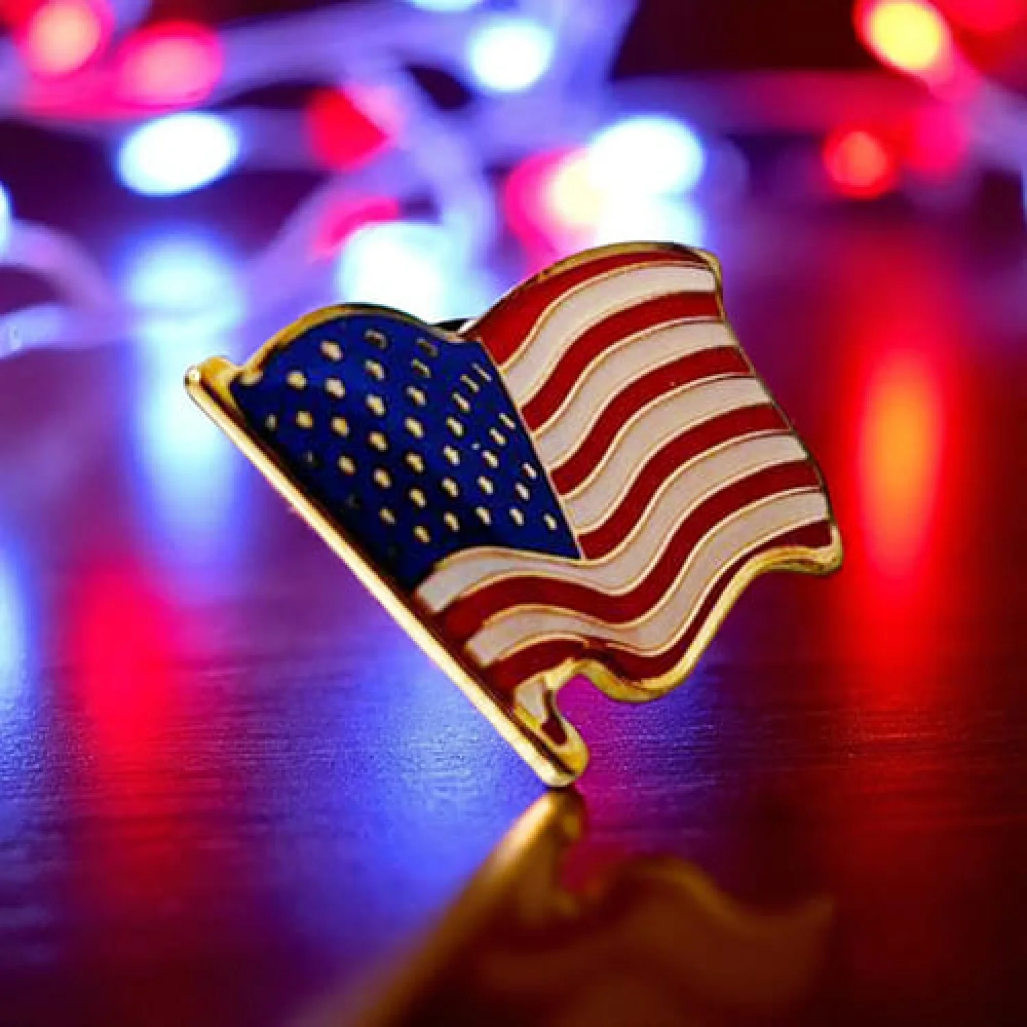 Значок прапор USA позолота